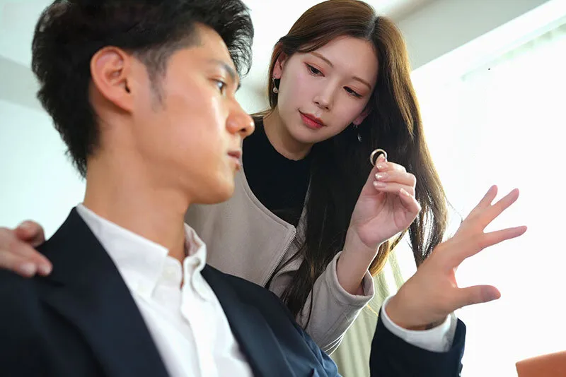 Vợ yêu đi đi giã ngoại, người chồng ở nhà bị nhỏ em cô vợ gạ đụ không trượt phát nào